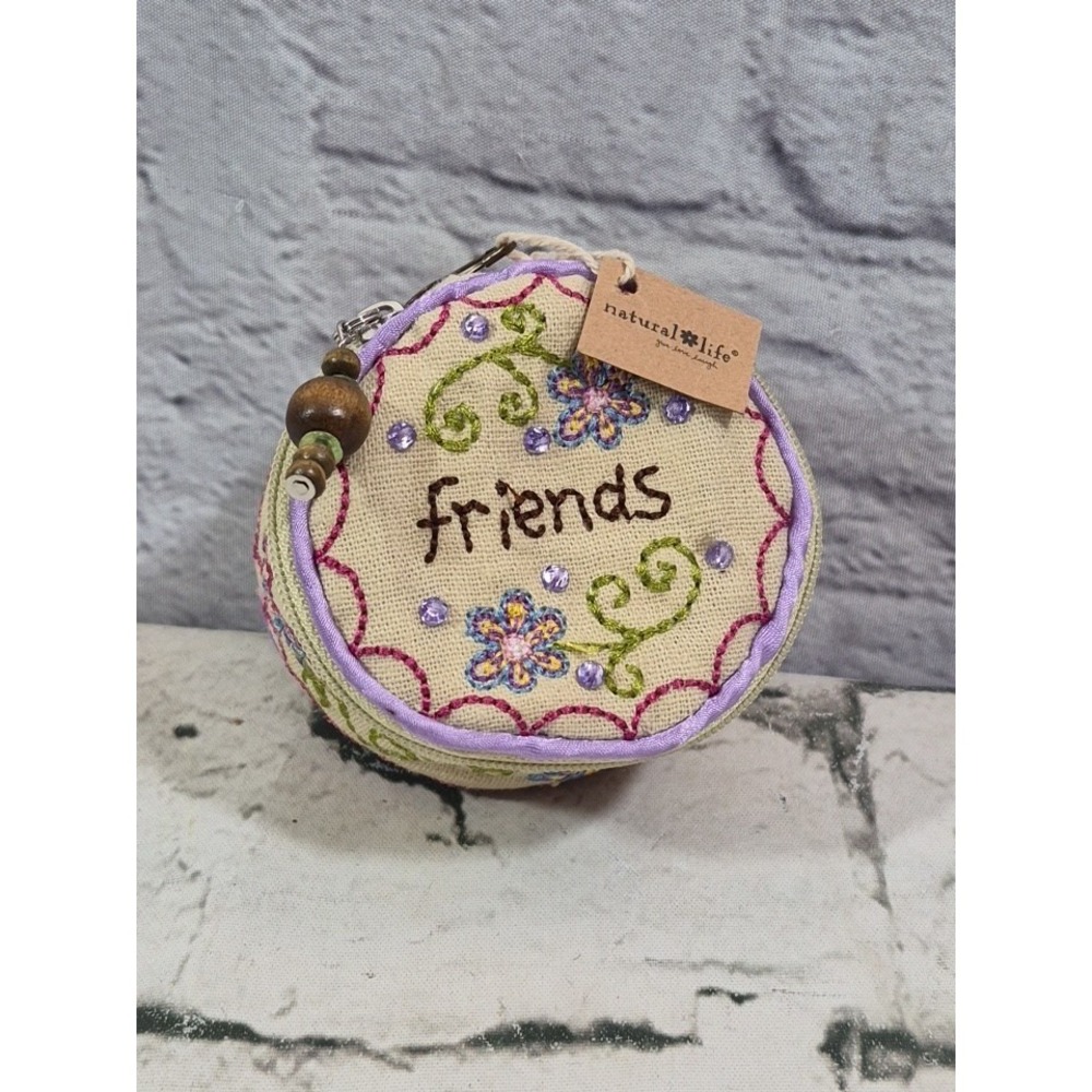 Natural Life Friends Embroidered Jewelry Round Travel Case NWT 3 X 2.25"